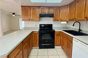 561 E Orange St, Altamonte Springs, FL 32701 - Photo 10