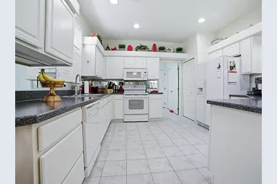 33122 Meadow Side Court, Leesburg, FL 34748 - Photo 14