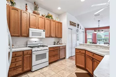 17835 SE 88th Grimball Avenue, The Villages, FL 32162 - Photo 16