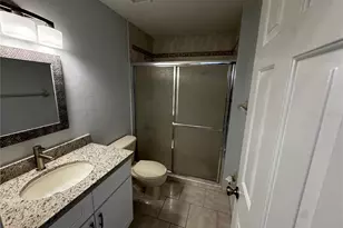 2205 Cypress Cove Dr, Tavares, FL 32778 - Photo 10