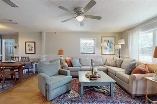 10845 Margaret Dr, Tavares, FL 32778 - Photo 8