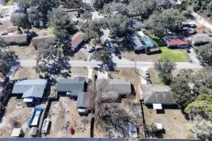 10845 Margaret Dr, Tavares, FL 32778 - Photo 36