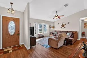 13523 Biscayne Dr, Grand Island, FL 32735 - Photo 4