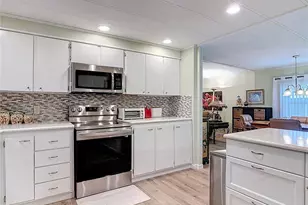 1405 Skyline Ct, Tavares, FL 32778 - Photo 8