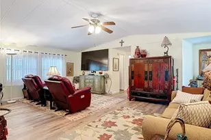 1405 Skyline Ct, Tavares, FL 32778 - Photo 14