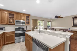 2916 Royal Tuscan Ln, Valrico, FL 33594 - Photo 10