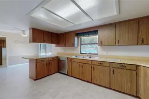 13 Hermosa Dr, Eustis, FL 32726 - Photo 16