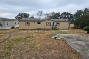 225 Skyline Dr, Lady Lake, FL 32159 - Photo 1