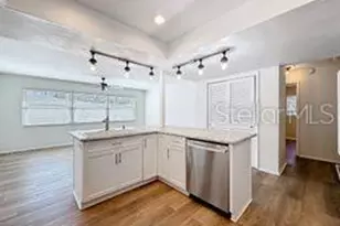 1001 Chinaberry Rd, Clearwater, FL 33764 - Photo 14