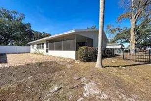 1001 Chinaberry Rd, Clearwater, FL 33764 - Photo 28