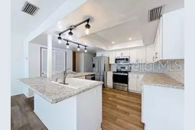 1001 Chinaberry Road, Clearwater, FL 33764 - Photo 10