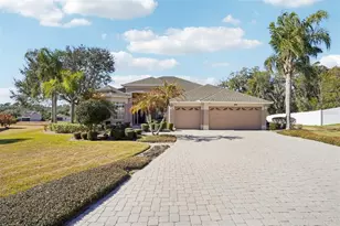 6114 Tremayne Dr, Mount Dora, FL 32757 - Photo 2