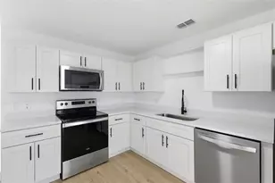 211 Benchor Rd NW, Palm Bay, FL 32907 - Photo 8