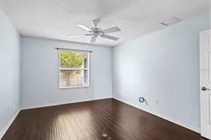 485 Mallory Hill Dr, The Villages, FL 32162 - Photo 18