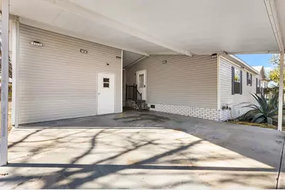 8185 County Road 109, Lady Lake, FL 32159 - Photo 2