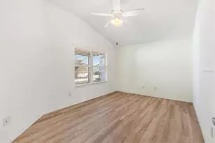 2610 Lindewood St, The Villages, FL 32163 - Photo 32