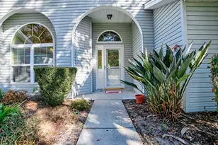 26029 Oakmount Dr, Leesburg, FL 34748 - Photo 2