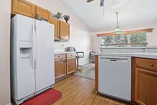 26029 Oakmount Dr, Leesburg, FL 34748 - Photo 12