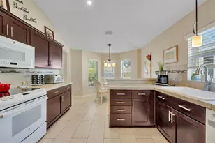 2713 Castillo Dr, The Villages, FL 32162 - Photo 12