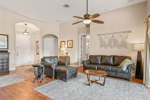 5236 Island Terrace Ct, Lady Lake, FL 32159 - Photo 10