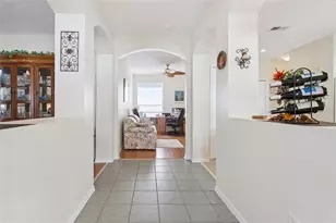 25239 Cranes Roost Cir, Leesburg, FL 34748 - Photo 4