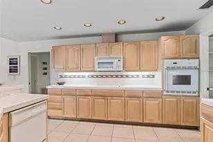 5321 Greens Dr, Lady Lake, FL 32159 - Photo 22