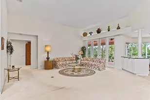 5321 Greens Dr, Lady Lake, FL 32159 - Photo 10
