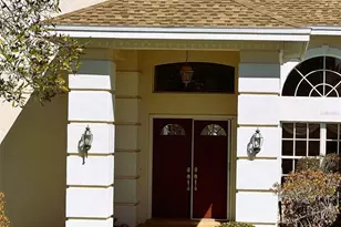 5321 Greens Dr, Lady Lake, FL 32159 - Photo 2