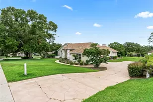 5321 Greens Dr, Lady Lake, FL 32159 - Photo 4