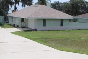 38901 Ella Dr, Lady Lake, FL 32159 - Photo 2