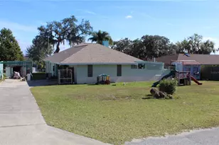 38901 Ella Dr, Lady Lake, FL 32159 - Photo 4