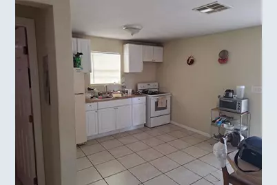 2306 Edgewater Avenue, Leesburg, FL 34748 - Photo 2