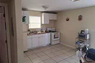 2306 Edgewater Ave, Leesburg, FL 34748 - Photo 2