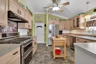 3040 Batally Ct, The Villages, FL 32162 - Photo 12