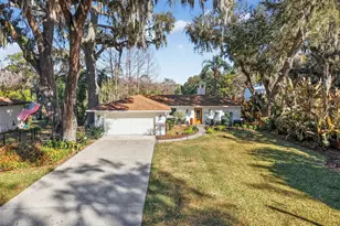 460 Sunset Dr, Mount Dora, FL 32757 - Photo 2