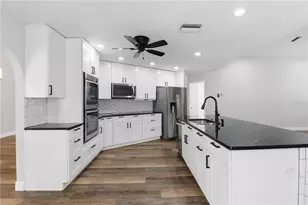 12145 W Apple Tree Pl, Crystal River, FL 34428 - Photo 4