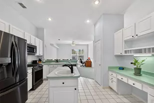365 Via Bianca Dr, Davenport, FL 33896 - Photo 8
