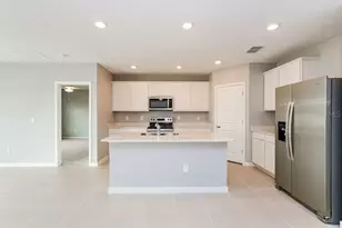 3989 Obsidian Dr, Spring Hill, FL 34609 - Photo 4