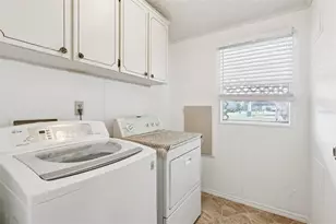 1024 Hilltop Rd, Tavares, FL 32778 - Photo 30