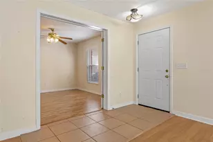 2439 Breezy Meadow Rd, Apopka, FL 32712 - Photo 8