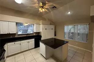 101 Costa Mesa Dr, Lady Lake, FL 32159 - Photo 8