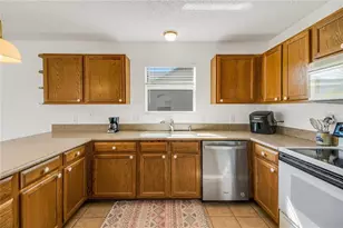 1059 Soledad Way, The Villages, FL 32159 - Photo 6