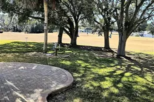 933 Oleander St, Lady Lake, FL 32159 - Photo 2