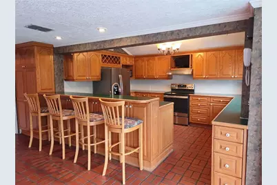 2910 11th Avenue N, Saint Petersburg, FL 33713 - Photo 10