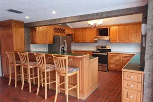 2910 11th Ave N, Saint Petersburg, FL 33713 - Photo 10