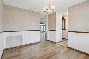 35025 Raintree Dr, Fruitland Park, FL 34731 - Photo 12