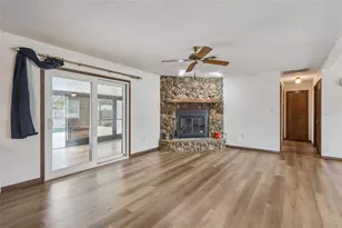 35025 Raintree Dr, Fruitland Park, FL 34731 - Photo 6