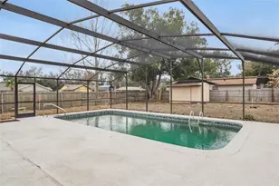 35025 Raintree Dr, Fruitland Park, FL 34731 - Photo 22