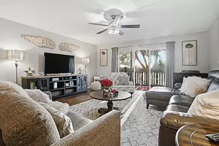 601 N McDonald St, Mount Dora, FL 32757 - Photo 12