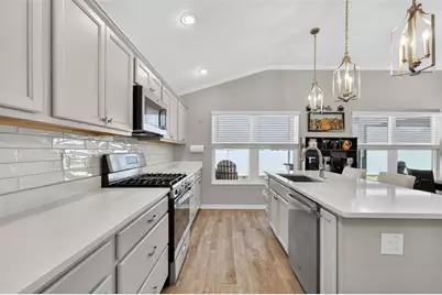 6729 Mesker Place, The Villages, FL 34762 - Photo 8